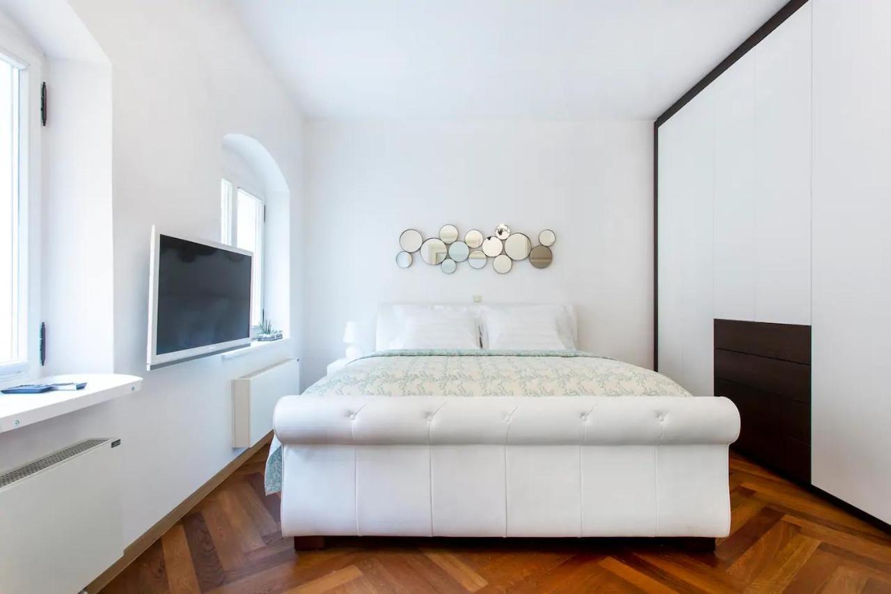 Address Deluxe Downtown Διαμέρισμα Λιουμπλιάνα Εξωτερικό φωτογραφία