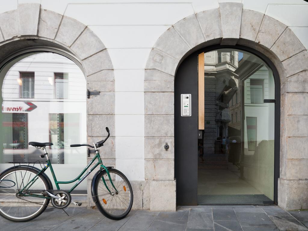 Address Deluxe Downtown Διαμέρισμα Λιουμπλιάνα Εξωτερικό φωτογραφία